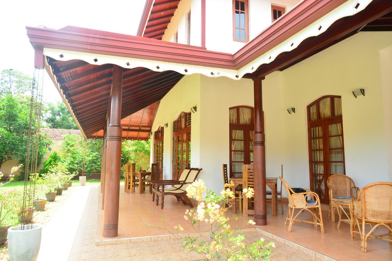 Robi Garden Villa Negombo Exterior foto